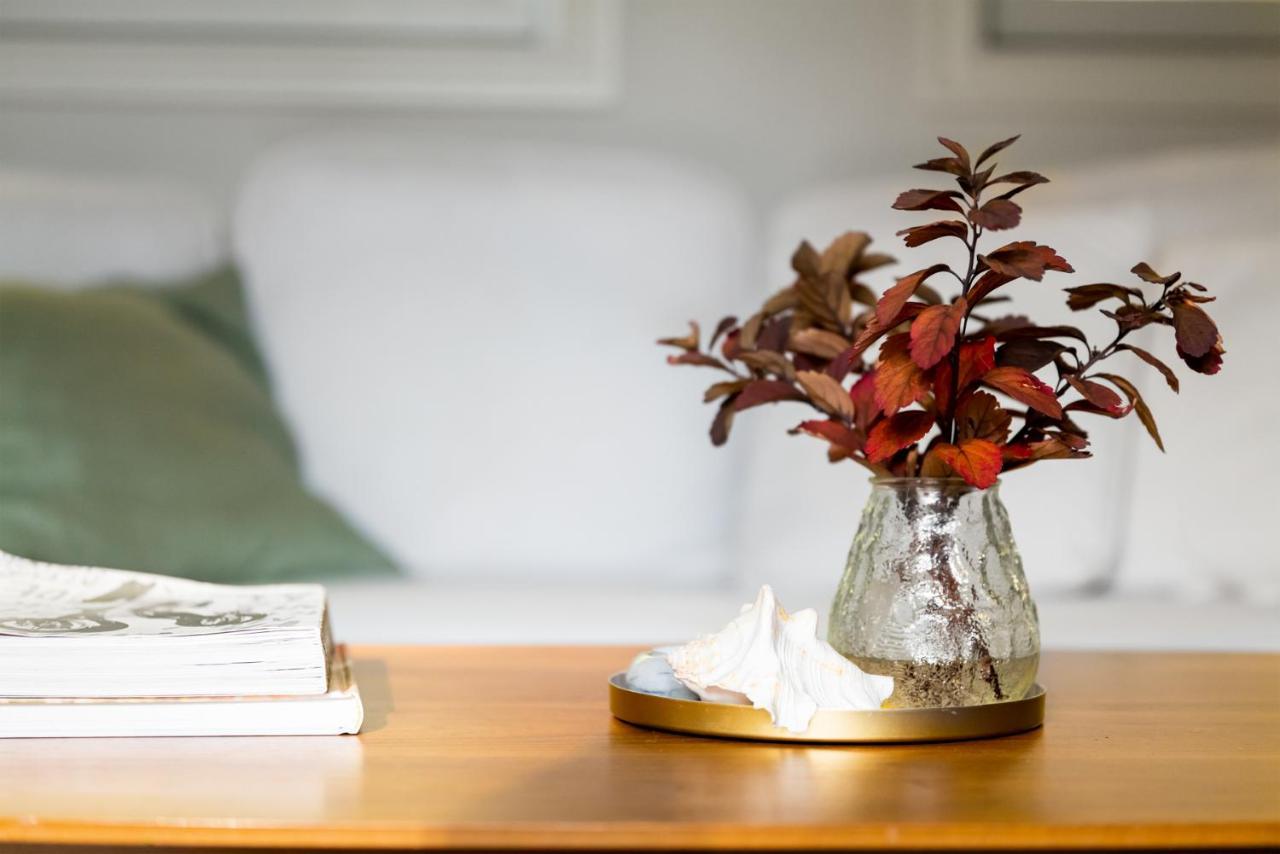 Theo & Lilis Countryside Apartment Orebro Ngoại thất bức ảnh